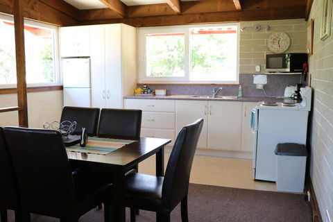 Alpenhorn Holiday Units - Accommodation Ballina 2