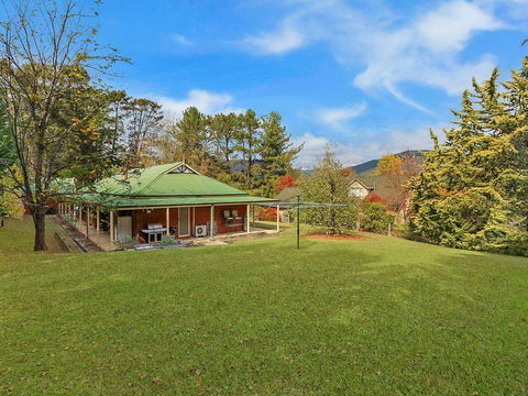Alpine Mist - Spacious 5 Bedroom Home - Accommodation Ballina 2