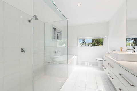 Amalfi Dream - Luxury Villa With Pool And Spa, Walk To Beach And Shops - Accommodation Ballina 2
