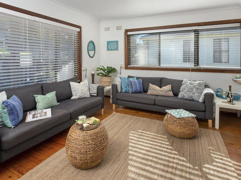 Araluen On Holden - Great Deck With Ocean Views - Accommodation Ballina 1