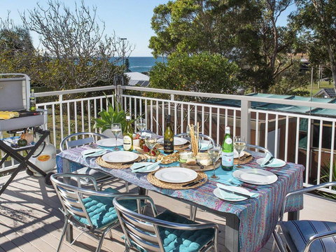 Araluen On Holden - Great Deck With Ocean Views - Accommodation Ballina 0