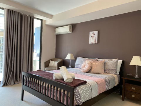 ARENA RESORT STYLE EXEC FREE NETFLIX WIFI WINE - Accommodation Ballina 2