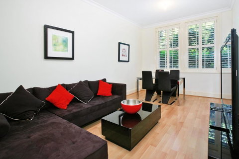 Art Deco In The Cul-de-Sac - Spacious Executive 1BR Potts Point Apartment In Quiet Cul-de-Sac - Accommodation Ballina 0