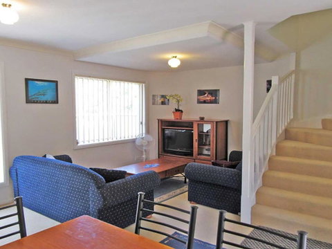 Mahi Mahi 2 3 Bedroom Between Shoal Bay And Little Beach - Accommodation Ballina 1