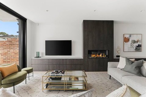 Luxury NEW 5BDRM Oasis With Heated Pool - Accommodation Ballina 3