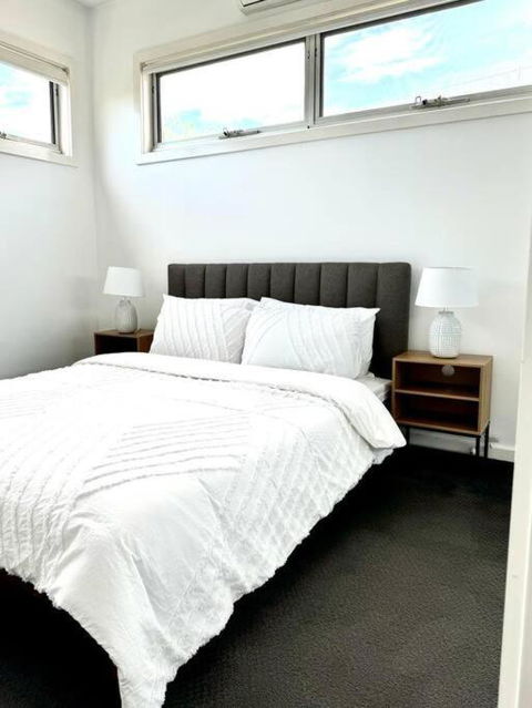 Luxury Stay In Williamstown - Accommodation Ballina 3