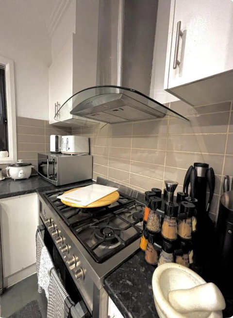 Mahzan Room 6 - Accommodation Ballina 1