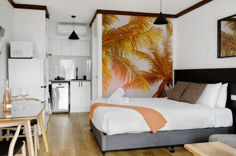 M Hotel - Accommodation Ballina 1
