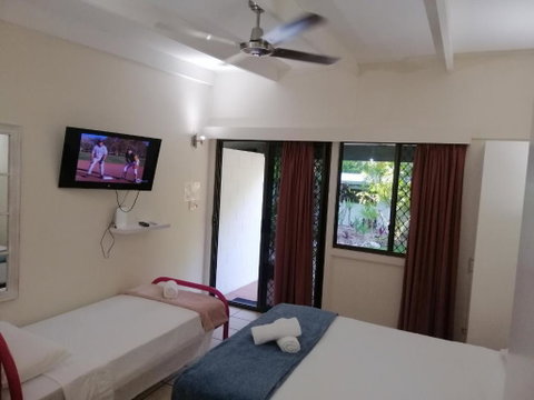 Magnetic Island Resort, Sleeps 3, Free WIFI - Accommodation Ballina 1