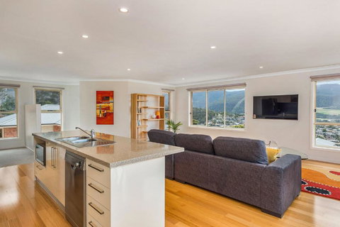 Mayhill Views Space And Style - Accommodation Ballina 3