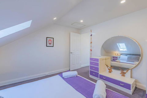 MELVINGTON BOUTIQUE APARTMENT IN HOBART CBD O - Accommodation Ballina 3