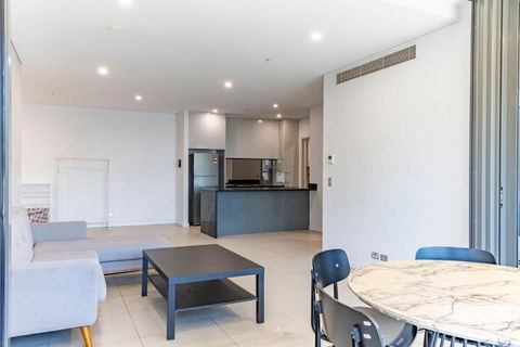Modern 2B With Loft Bed Parking Central Mascot - Accommodation Ballina 3
