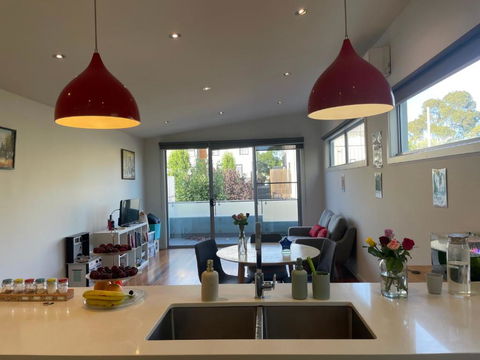 Room In Newport Modern Townhouse - Walk To Stunning Ocean View - Accommodation Ballina 0
