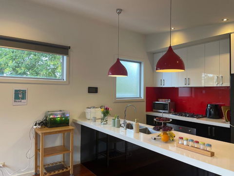 Room In Newport Modern Townhouse - Walk To Stunning Ocean View - Accommodation Ballina 2