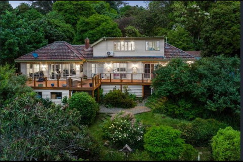 Mountain Villa In Dandenong Ranges - Accommodation Ballina 0