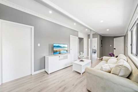 New 2 Bedroom House 500m To Mall With Free Parking - Accommodation Ballina 2