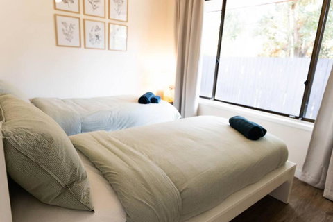 Newly Renovated Home Near Shops, M1, National Forest & Koalas! - Accommodation Ballina 3