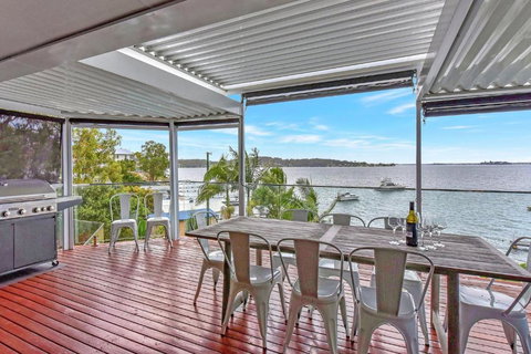 New Property Shimmer Shores Absolute Waterfront Retreat At Fishing Point, Lake Macquarie - Accommodation Ballina 2