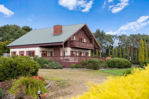 Northway Downs Estate Vineyard - Accommodation Ballina 1