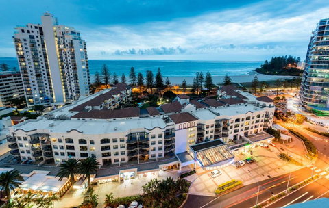 Oaks Gold Coast Calypso Plaza Suites - Accommodation Ballina 1