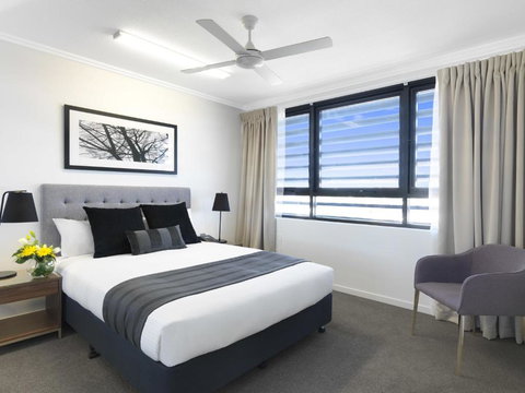 Oaks Mackay Carlyle Suites - Accommodation Ballina 2