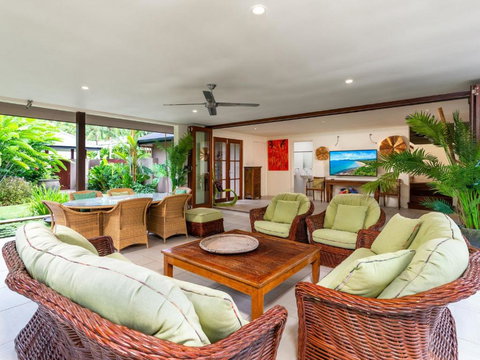 Oasis Beachfront Mirage - Accommodation Ballina 1