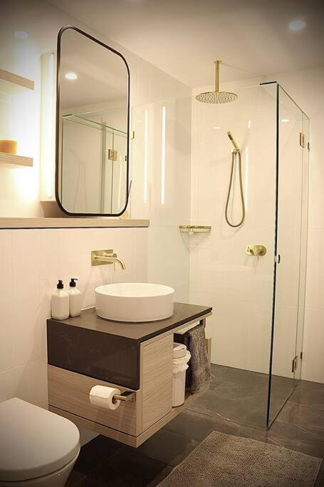 Ocean Apartment Surfers Paradise - Accommodation Ballina 2