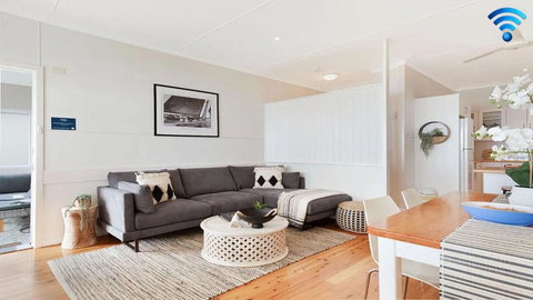 Ocean Blue Apartment One - Accommodation Ballina 0