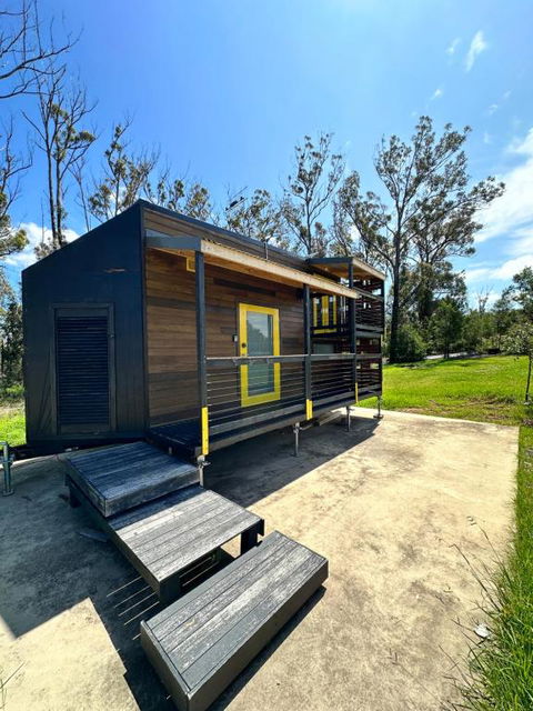 Ocean Breeze Tiny House - Ocean And Lake View - Accommodation Ballina 1