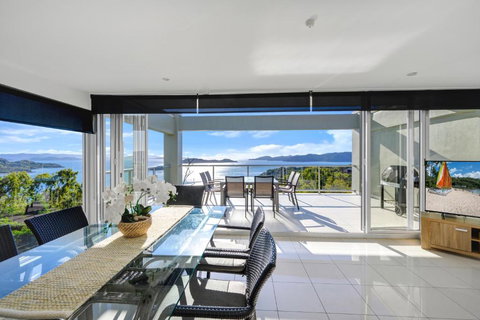 Ocean Sunsets - Skiathos - Accommodation Ballina 1