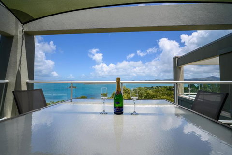 Ocean Sunsets - Skiathos - Accommodation Ballina 0