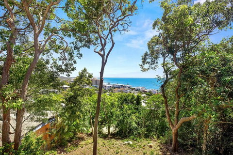 Ocean Views In Vibrant Coolum - Accommodation Ballina 0