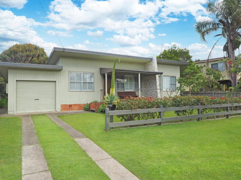 ONDINE, 4 Belmore Street - Accommodation Ballina 0