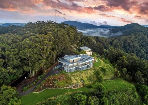 ON TOP Of THE WORLD Garden Studio - Accommodation Ballina 2