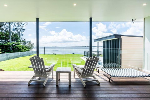 On The Corso - Sun-soaked Serenity With Lake Access - Accommodation Ballina 0