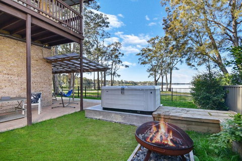 Parkway Lakehouse - Accommodation Ballina 3