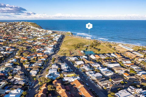 Pattys Cottage - Pet Friendly Home In Merewether - Accommodation Ballina 0