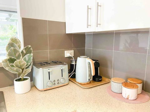 Peaceful Merewether Family Home - Accommodation Ballina 2