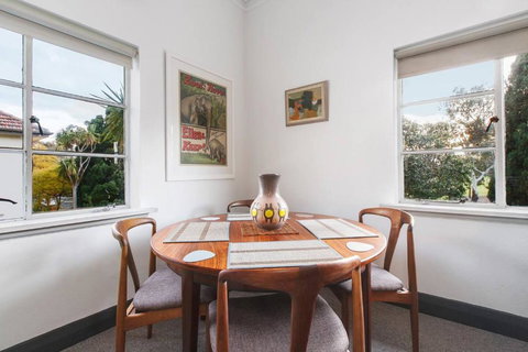 Parkside Hideaway - Beautiful Art Deco Near Zoo - Accommodation Ballina 1