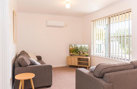 Penola Coonawarra Caravan Park - Accommodation Ballina 2