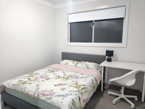 Peaceful Room In Modern And Spacious Baulkham Hills Home - BH2 - Accommodation Ballina 0