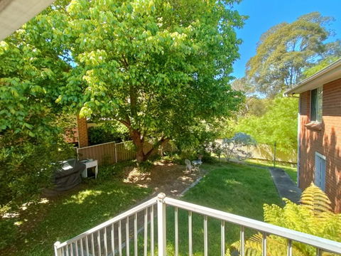 Peaceful Room In Modern And Spacious Baulkham Hills Home - BH2 - Accommodation Ballina 2