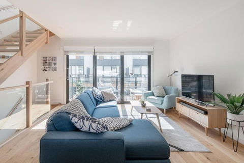 Perfect Port Melbourne Townhouse - Accommodation Ballina 0