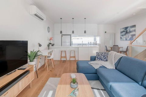 Perfect Port Melbourne Townhouse - Accommodation Ballina 3