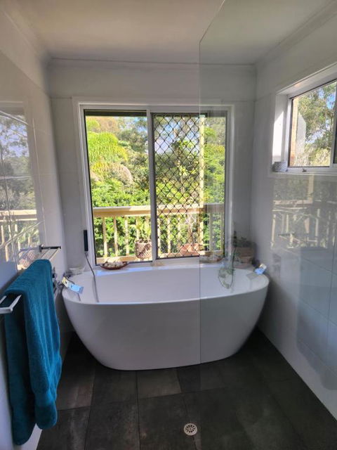 Poinciana Room - Accommodation Ballina 2