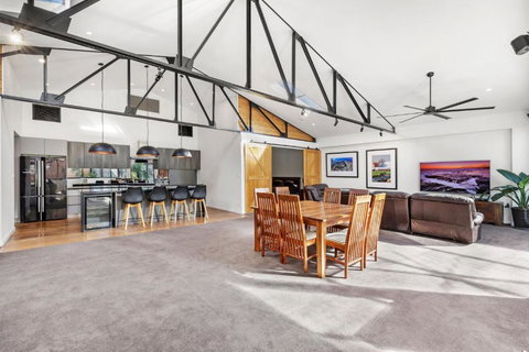 Platinum Precinct - The Penthouse - Accommodation Ballina 3