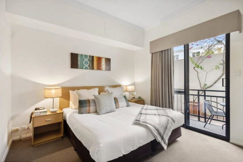Perth Premium 1 Bedroom - Accommodation Ballina 0
