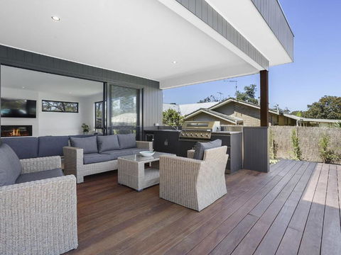 Pool And Spa - 300m Walk To Beach - Accommodation Ballina 2