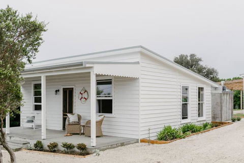 Port Cottage On The Great Ocean Road - Accommodation Ballina 0