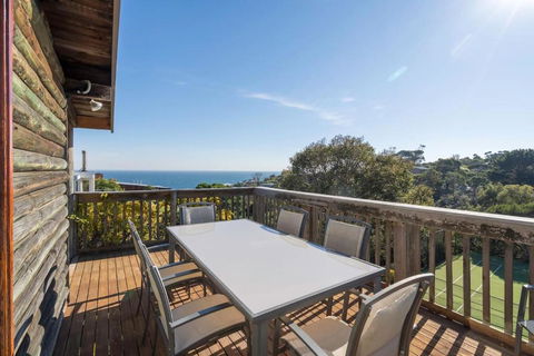Port Philip Panorama - Bayview Retreat And Pool Bliss - Accommodation Ballina 1